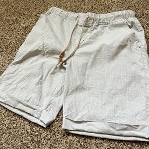 Mens “Aiyino” Khaki drawstring pull on short